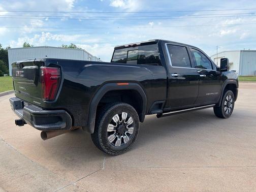 Onyx Black 2024 GMC Sierra 2500 Denali
