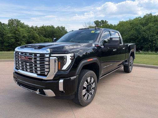 Onyx Black 2024 GMC Sierra 2500 Denali