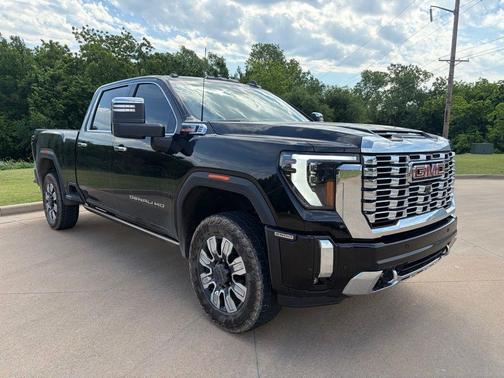Onyx Black 2024 GMC Sierra 2500 Denali