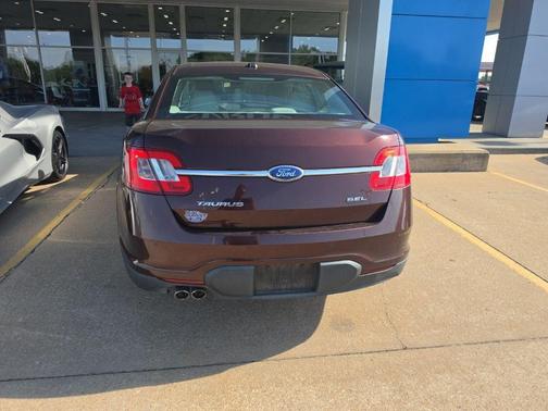 Cinnamon Metallic 2012 Ford Taurus SEL