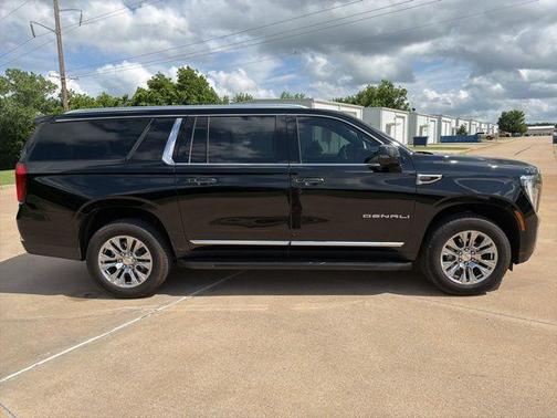 Onyx Black 2026 GMC Yukon XL Denali