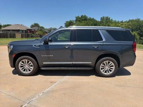Dark Sky Metallic 2021 GMC Yukon SLT