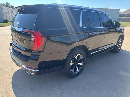 Onyx Black 2025 GMC Yukon Denali