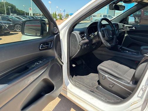 White Knuckle Clearcoat 2025 Dodge Durango GT