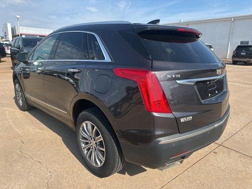 Dark Granite Metallic 2017 Cadillac XT5 Luxury