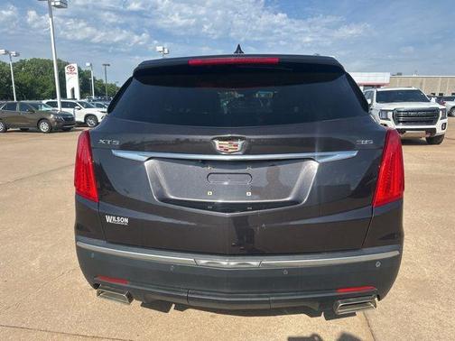 Dark Granite Metallic 2017 Cadillac XT5 Luxury
