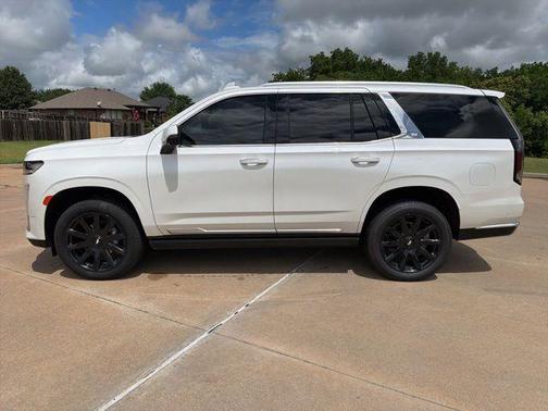 Crystal White Tri-Coat 2024 Cadillac Escalade Premium Luxury Platinum