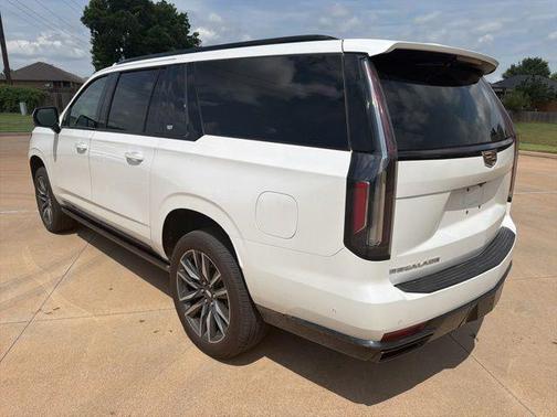 Crystal White Tri-Coat 2023 Cadillac Escalade ESV Sport