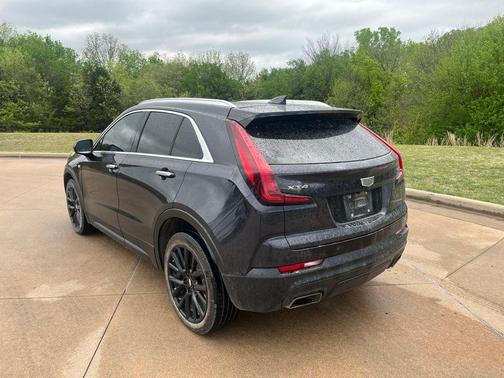 Galactic Gray Metallic 2022 Cadillac XT4 Luxury