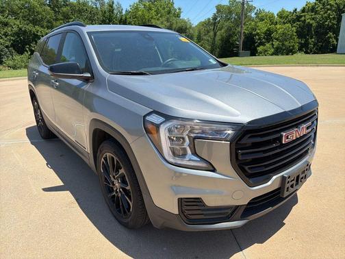 Sterling 2023 GMC Terrain SLE