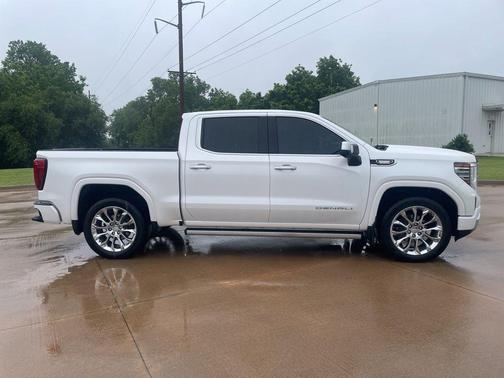 White Frost Tri-Coat 2024 GMC Sierra 1500 Denali