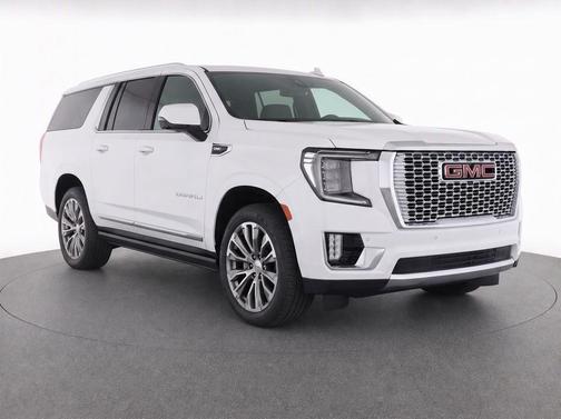 White Frost Tri-Coat 2021 GMC Yukon XL Denali