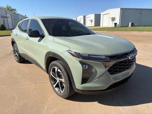 Green 2024 Chevrolet Trax 1RS