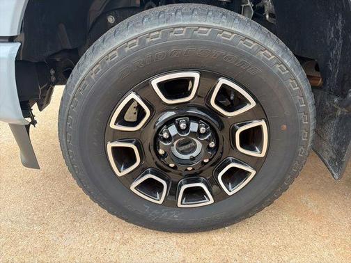 Gray Metallic 2025 Ford F-250 Platinum