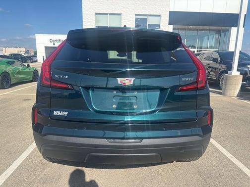 Emerald 2024 Cadillac XT4 Luxury