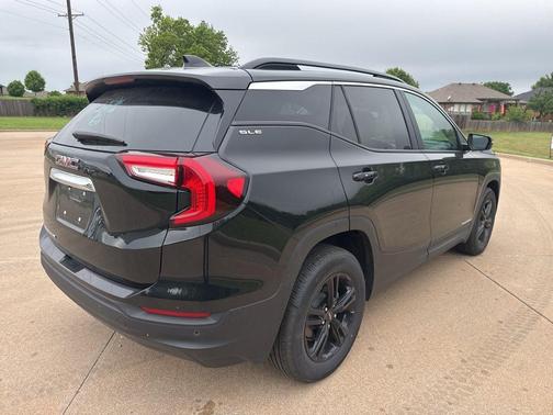 Ebony Twilight Metallic 2024 GMC Terrain SLE