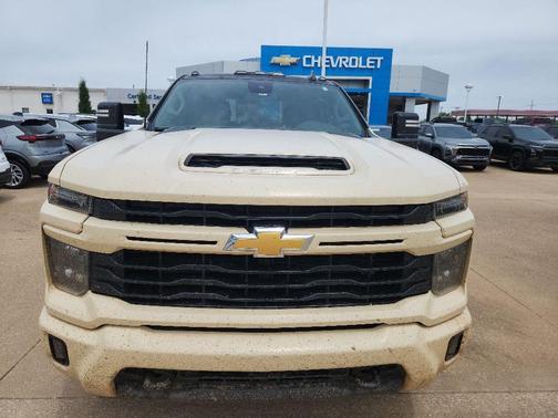 Summit White 2024 Chevrolet Silverado 2500 LT