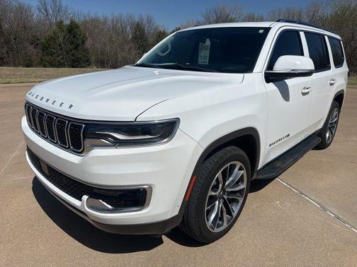 Bright White Clearcoat 2022 Jeep Wagoneer Series II