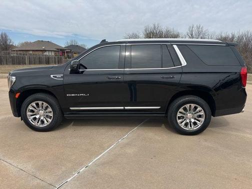 Onyx Black 2022 GMC Yukon Denali
