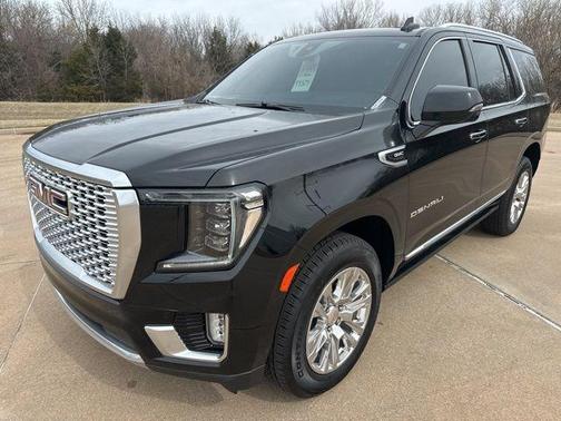 Onyx Black 2022 GMC Yukon Denali