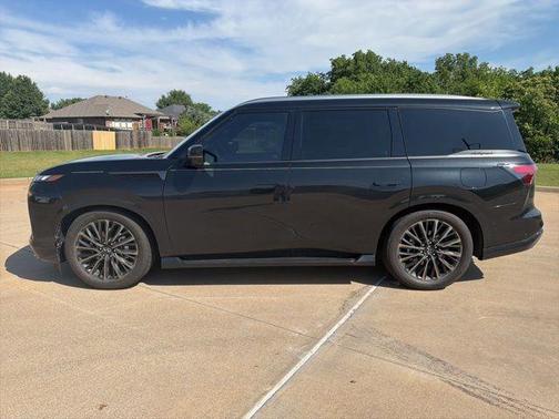 Diamond Black 2025 INFINITI QX80 AUTOGRAPH