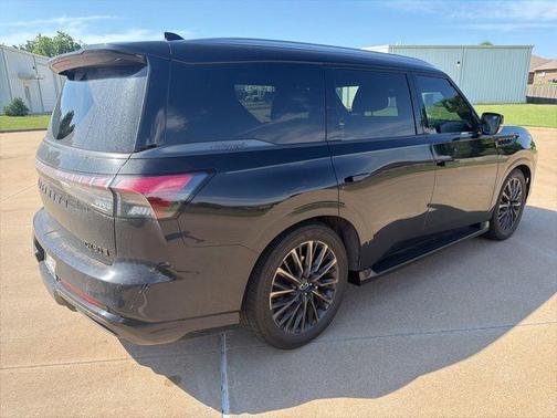 Diamond Black 2025 INFINITI QX80 AUTOGRAPH