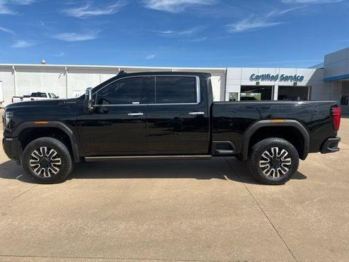 Onyx Black 2025 GMC Sierra 2500 Denali Ultimate