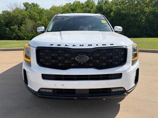 White 2021 Kia Telluride SX