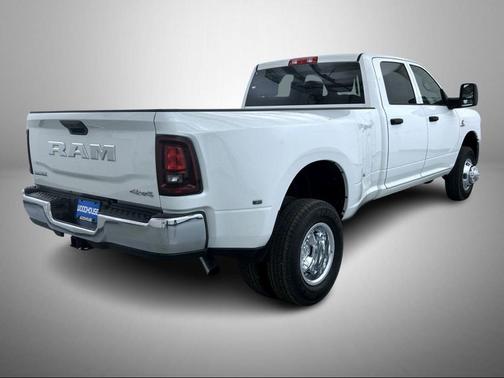 2026 RAM 3500 Tradesman Crew Cab 4x4 8' Box