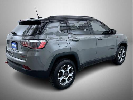 Sting-Gray Clearcoat 2022 Jeep Compass Trailhawk