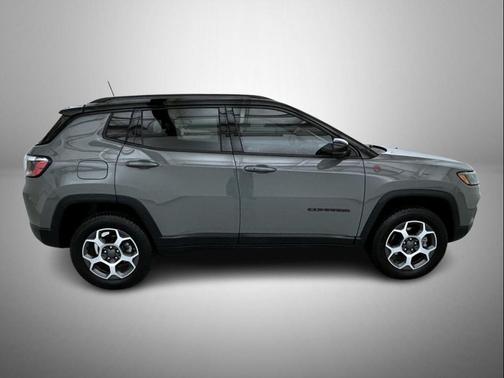 Sting-Gray Clearcoat 2022 Jeep Compass Trailhawk