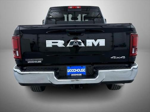2025 RAM 2500 Big Horn Crew Cab 4x4 6'4' Box