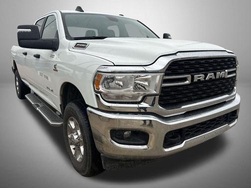 2024 RAM 3500 Big Horn Crew Cab 4x4 8' Box
