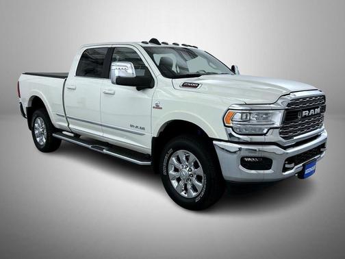 2023 RAM 2500 Limited Crew Cab 4x4 6'4' Box