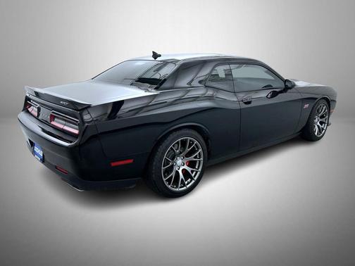 2016 Dodge Challenger SRT 392