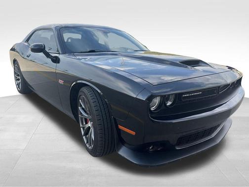 2016 Dodge Challenger SRT 392