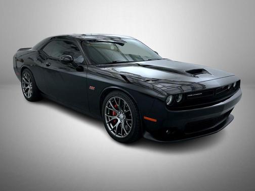 2016 Dodge Challenger SRT 392