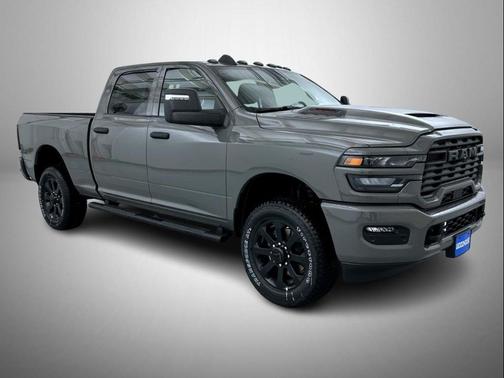 Ceramic Gray Clearcoat 2026 RAM 2500 Black Express Crew Cab 4x4 6'4' Box