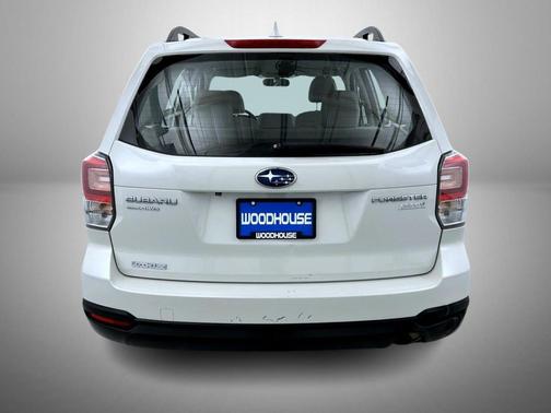 2017 Subaru Forester 2.5i