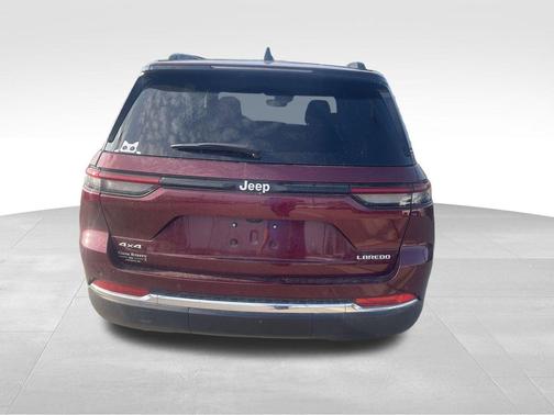2024 Jeep Grand Cherokee Laredo