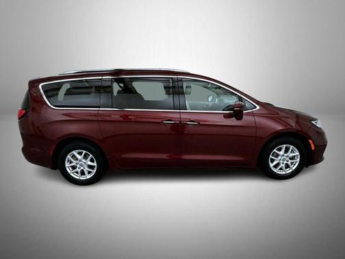 Velvet Red Pearlcoat 2021 Chrysler Pacifica Touring L