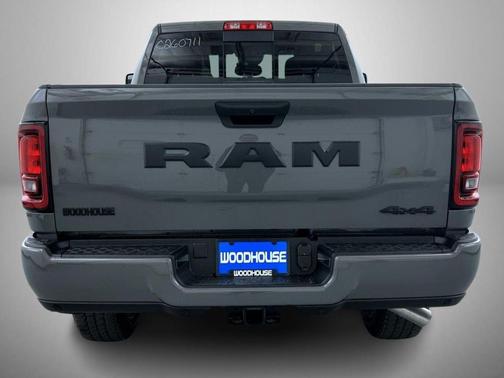 Ceramic Gray Clearcoat 2026 RAM 2500 Black Express Crew Cab 4x4 6'4' Box