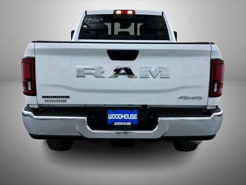 2025 RAM 2500 Big Horn Crew Cab 4x4 6'4' Box