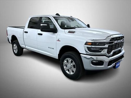 2025 RAM 2500 Big Horn Crew Cab 4x4 6'4' Box