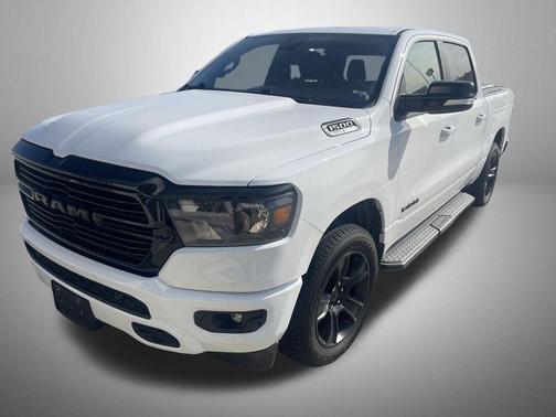 Bright White Clearcoat 2021 RAM 1500 Big Horn/Lone Star