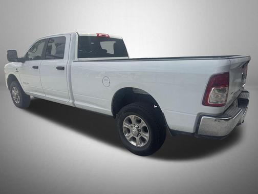 2024 RAM 3500 Big Horn Crew Cab 4x4 8' Box