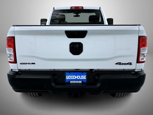 2024 RAM 3500 Tradesman Regular Cab 4x4 8' Box