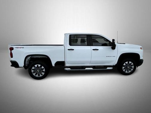 2024 Chevrolet Silverado 2500 Custom