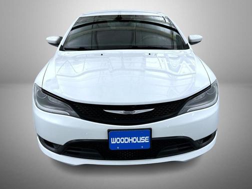 2016 Chrysler 200 S