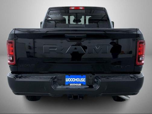 2026 RAM 2500 Tradesman Crew Cab 4x4 6'4' Box